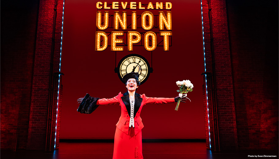 Katerina McCrimmon as Fanny Brice in the National Tour of Funny Girl. Photo by Evan Zimmerman.